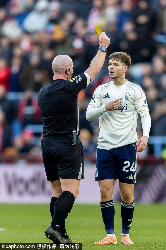 费城76人加时末段临场应变阿斯顿维拉更衣室发声备战欧联，山东泰山迎意大利杯关键赛瞬间刷屏的简单介绍